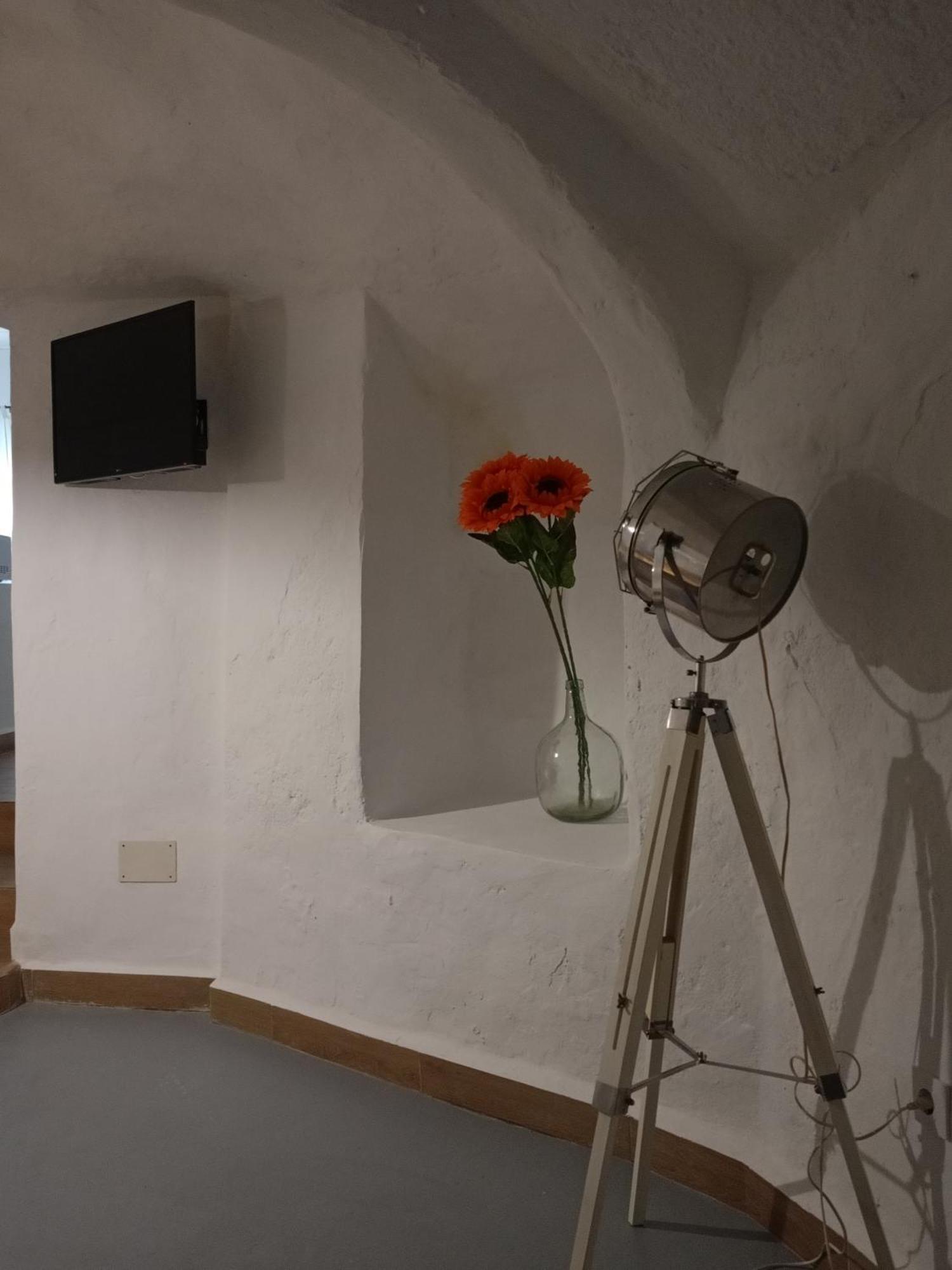 Encantadora Casa-Cueva En Pleno Barrio Alfarero De Ніхар Екстер'єр фото