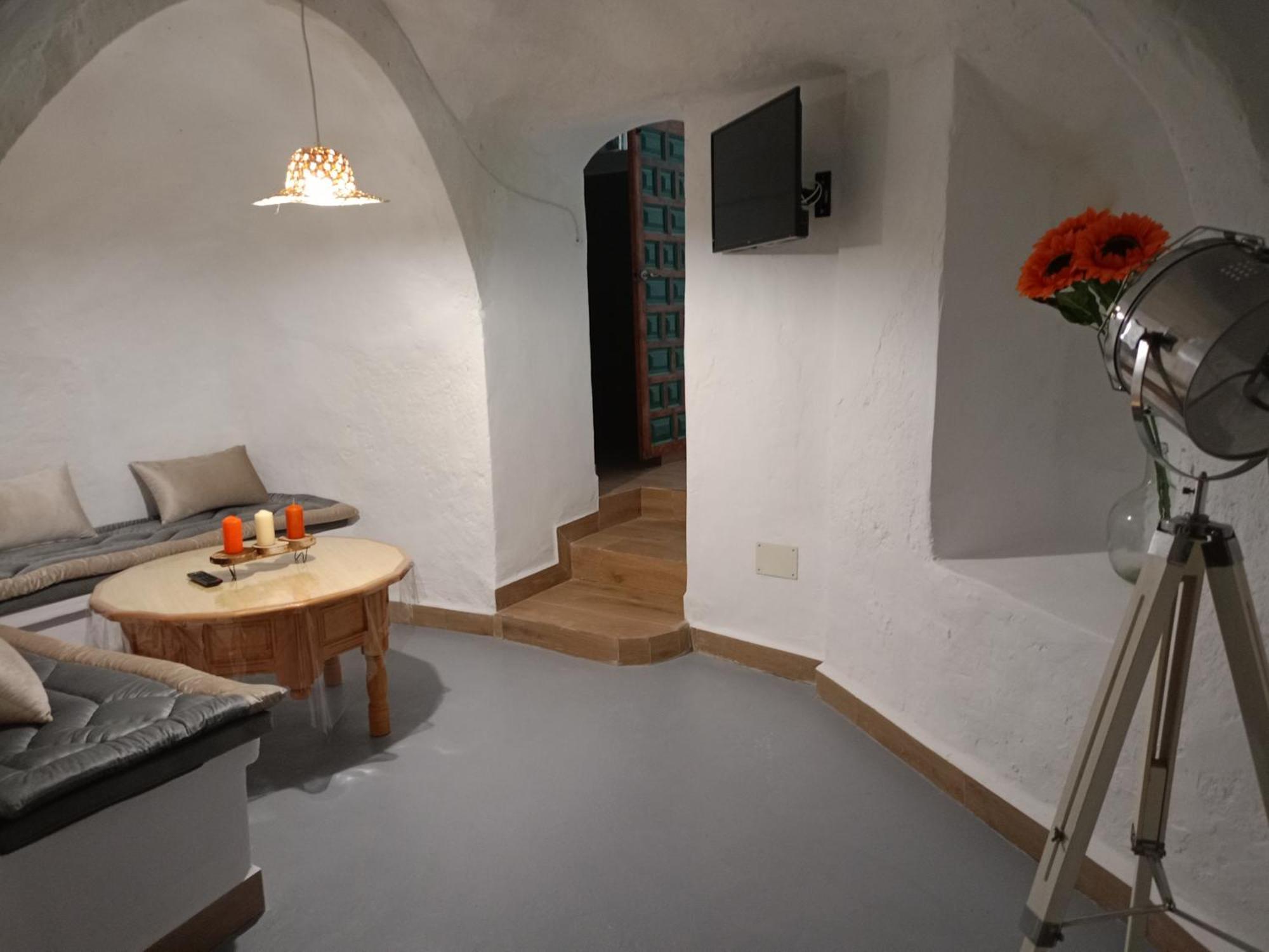Encantadora Casa-Cueva En Pleno Barrio Alfarero De Ніхар Екстер'єр фото